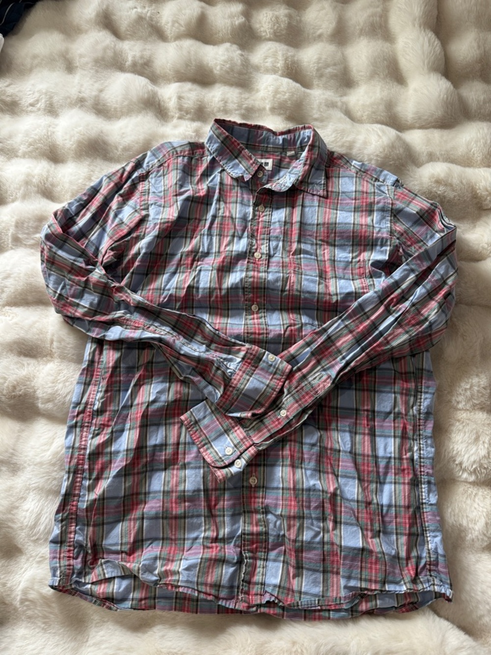 Uniqlo Men's Plaid Button-Down Shirt - Blue & Red